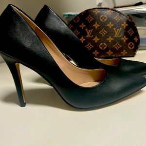 Brand new Charles by Charles David Classic Heels